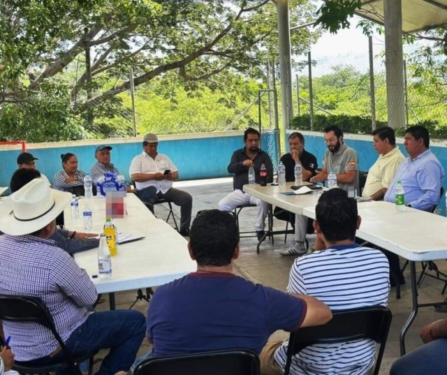 Mantienen acciones en busca de regularizar parcelas ejidales en Mazatepec
