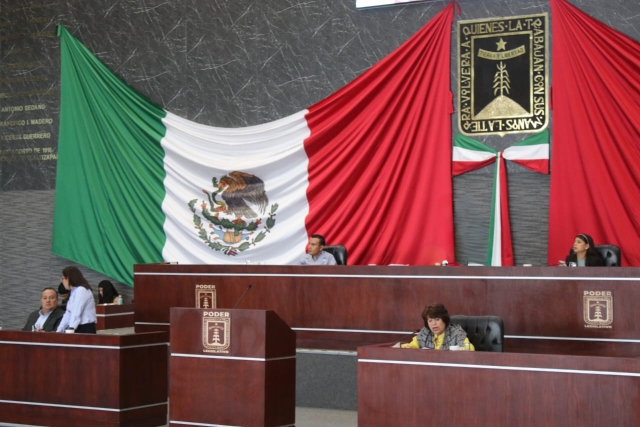 Llaman al secretario de Seguridad del estado a comparecer ante el Pleno del Congreso