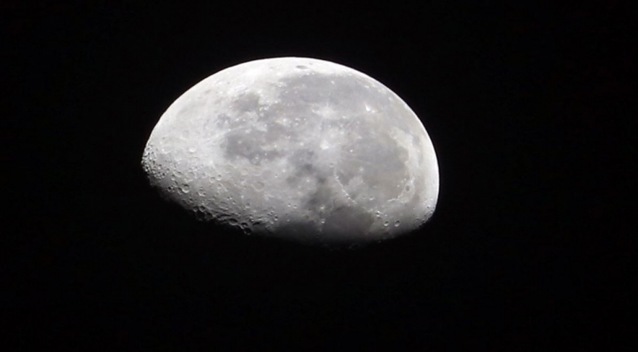 Difunden foto de la Luna con mayor resolución de la historia