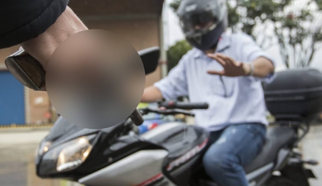 Hombres armados le robaron su moto