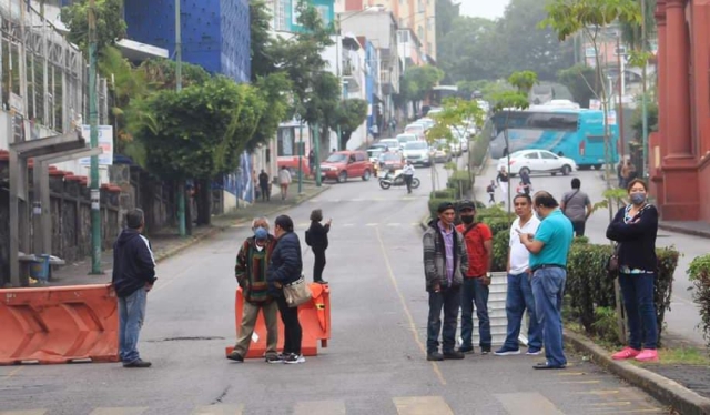 Bloquean pobladores de Tlaltenango avenida Emiliano Zapata; exigen respeto a usos y costumbres