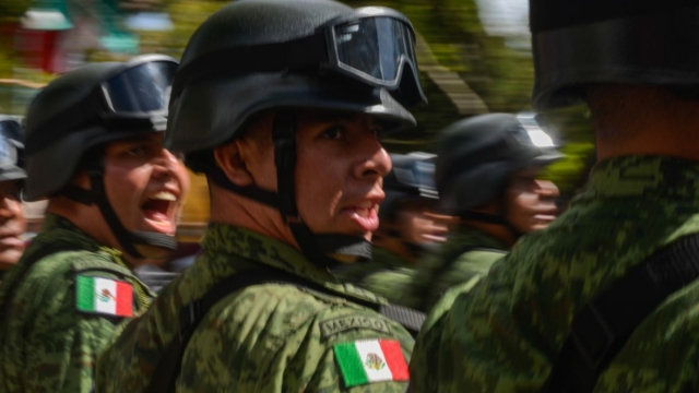Sedena admite acción errónea de militar por matar a migrante de Guatemala.