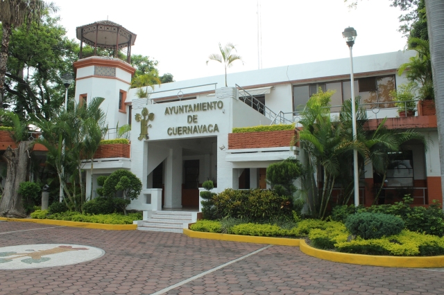Trabajadora municipal de Cuernavaca intentó robar 20 mil pesos