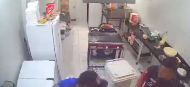 Panadero frustra asalto con un rodillo.