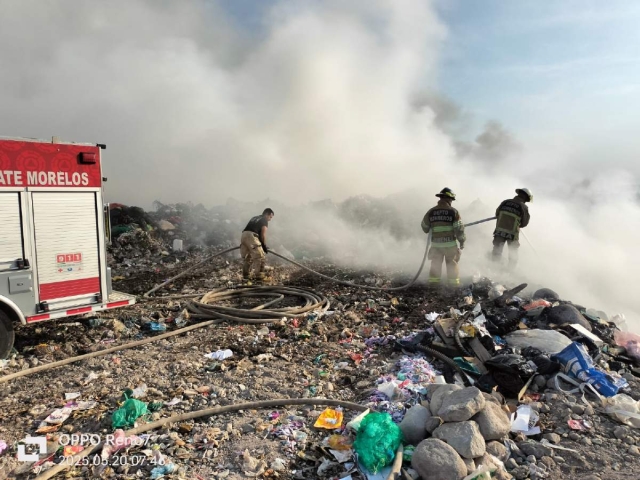 Mantienen combate a incendio en relleno sanitario “La Perseverancia”