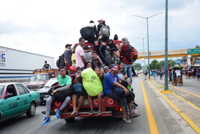 Parte nueva caravana migrante desde Chiapas