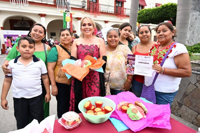 Programa &#039;Emprendimiento en tu Colonia&#039; capacita a 1,456 mujeres en Cuautla