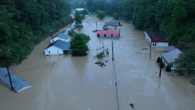 Sube a 19 el número de muertos en Kentucky a consecuencia de las inundaciones