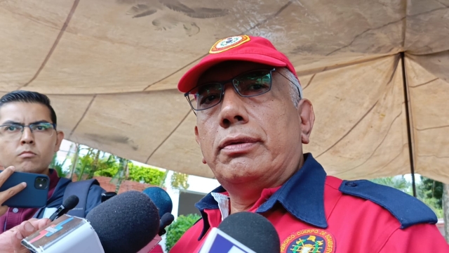 Atiende Bomberos Cuernavaca inundaciones en Las Granjas y Atlacomulco