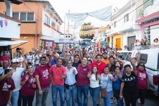 Recibe respaldo Víctor Mercado en colonia Tres de Mayo para ser candidato a coordinar la 4T en Morelos