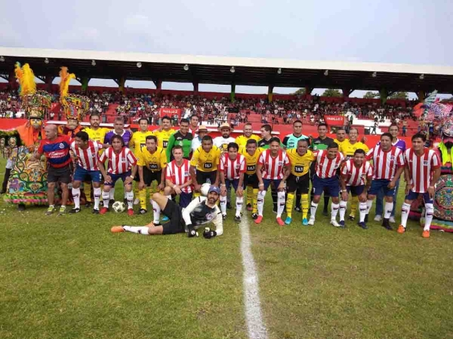 Leyendas de Chivas vencen a la Selección del CDY
