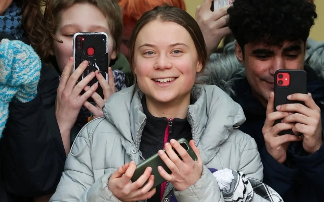 Juez retira cargos a Greta Thunberg por protesta en Londres