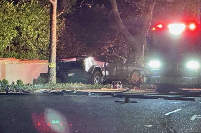 Tres muertos y un herido en choque de Cybertruck en California