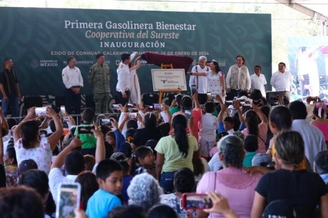 AMLO inaugura Gasolinera del Bienestar en Campeche