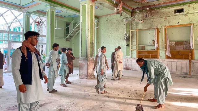 Atentando suicida en mezquita de Afganistán.