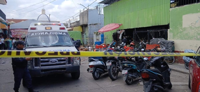 El hecho provocó temor entre locatarios y clientes.