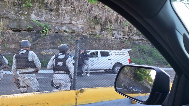 Cierre temporal en autopista México-Acapulco, a la altura del &#039;puente sin fin&#039;