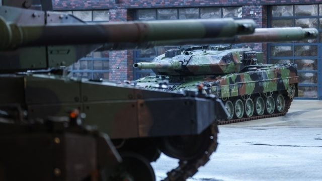 Alemania anuncia entrega de más de 100 tanques Leopard 1 a Ucrania