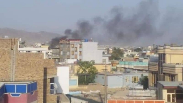 Registran explosiones por cohetes en Kabul.