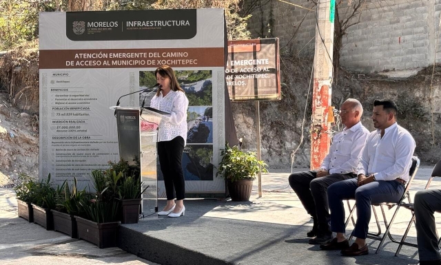 Inaugura gobernadora obra de atención emergente del camino de acceso al municipio de Xochitepec