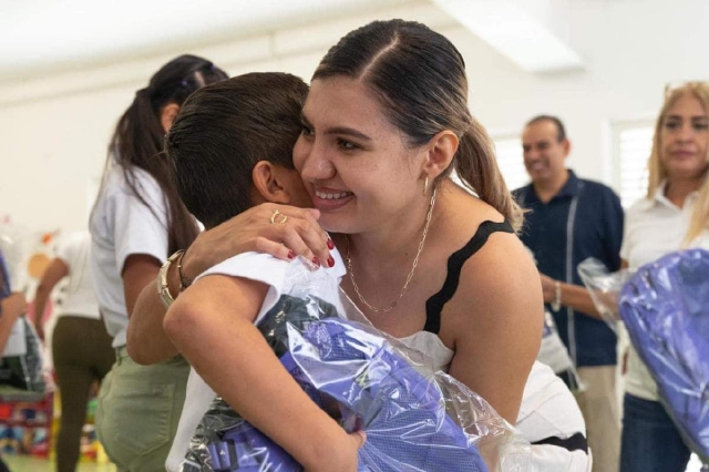 Mirsa Berenice Suárez, directora del DIF Morelos, visitó diversos centros de asistencia social del organismo. 