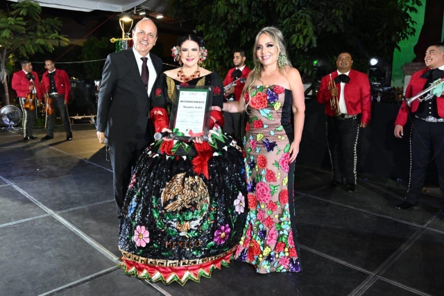 Grito de Independencia en Cuautla culminó con la presentación de Alejandra Ávalos