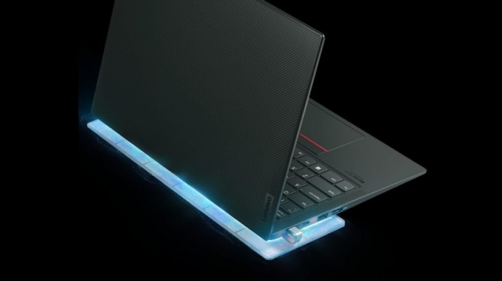 Lenovo lanza un cargador inalámbrico para laptops