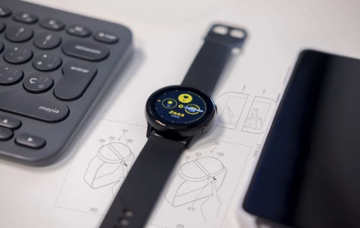 ¿Ver películas y tomar fotos con tu reloj?, Samsung podría llevarlo a la realidad con este smartwatch
