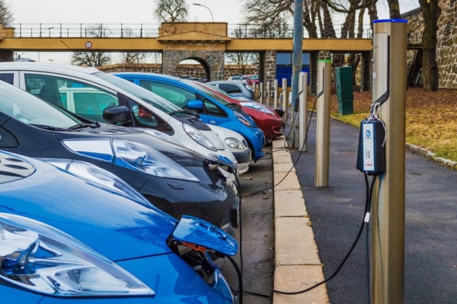 Canadá pide que sus autos eléctricos reciban beneficios fiscales.