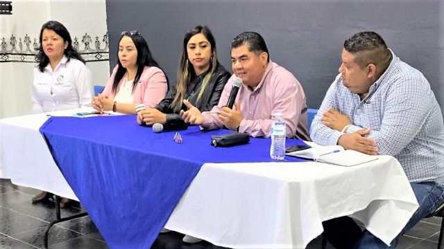 El alcalde e integrantes del Cabildo sostuvieron una reunión con las autoridades auxiliares.
