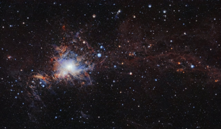 Esta espectacular nueva imagen es uno de los mosaicos más grandes en alta resolución en infrarrojo cercano de la nube molecular de Orión A, la fábrica de estrellas masivas conocida más cercana, a unos 1.350 años luz de la Tierra. 