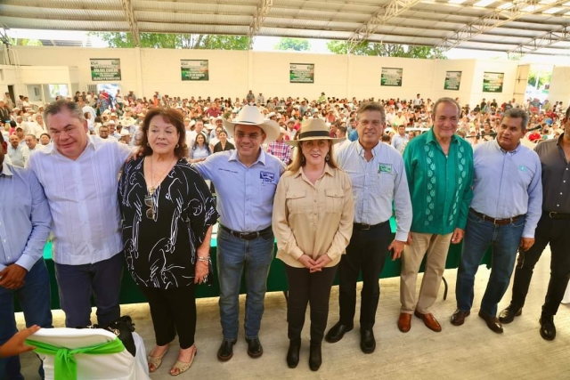 Celebra Margarita González Saravia el Día del Cañero