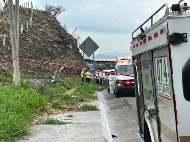  La víctima fue abandonada a orillas de la autopista.