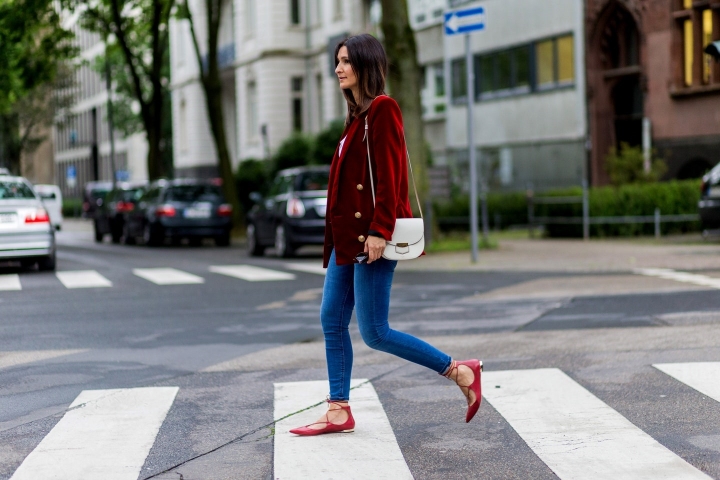 Con estas 5 ideas combina tus jeans con botas para el otoño