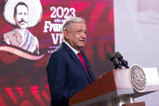 López Obrador critica las medidas antiinmigrantes de Texas y Florida