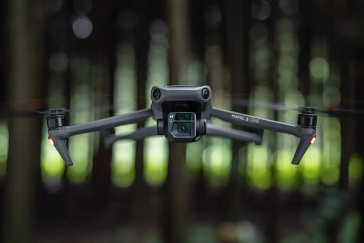 DJI deja de vender sus drones en Rusia y Ucrania para evitar que se usen como armas