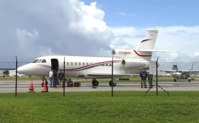 Estados Unidos confisca el avión oficial de Maduro por sanciones contra Venezuela