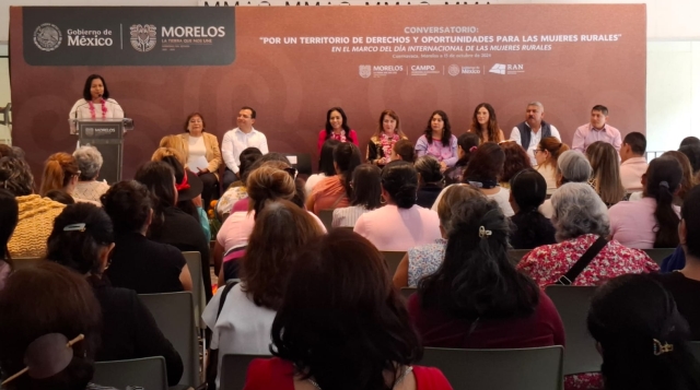 Preside gobernadora conversatorio &#039;Por un territorio de derechos y oportunidades para las mujeres rurales&#039;