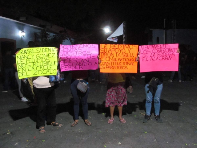 Los comerciantes pidieron al gobierno que los ayude a regresar al zócalo, y aunque ya han hablado con las autoridades, les han negado la petición.