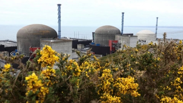 Francia conecta su primer reactor nuclear a la red eléctrica en 25 años