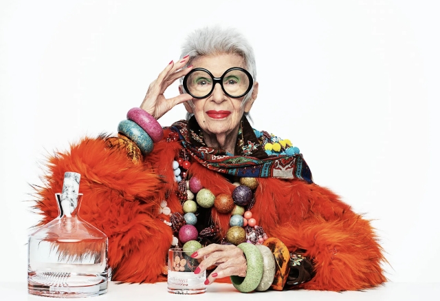 Iris Apfel: Subasta Exclusiva de su Colección Personal