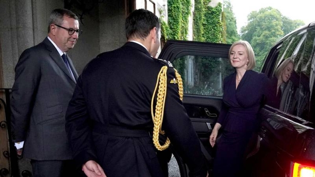 Liz Truss se convierte en primera ministra británica tras visita a la reina Isabel II