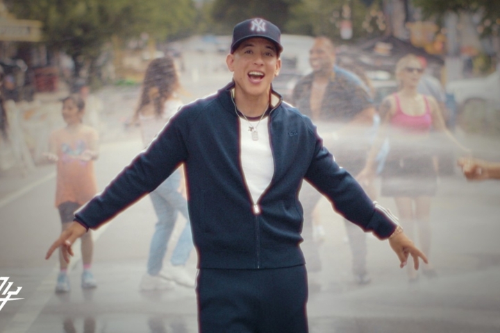 Daddy Yankee rompe su retiro y regresa como DY con "Sonríele", un tema cristiano