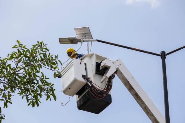 Autoridades de Temixco atienden demanda de alumbrado público en Campo Verde