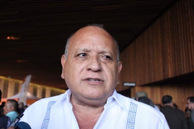 Lamenta SNTE congelamiento de plazas