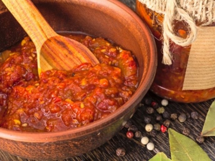 Receta para preparar una salsa de chile chiltepín y potenciar el sabor de tus platillos