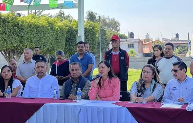 La alcaldesa Alma Reyes Linares lamentó que la actitud de los ejidatarios ponga en riesgo la obra.