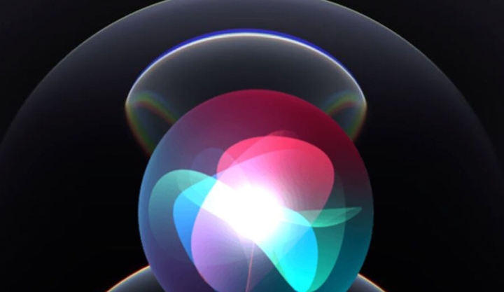 Apple prueba modelos de IA de OpenAI y Anthropic para renovar Siri