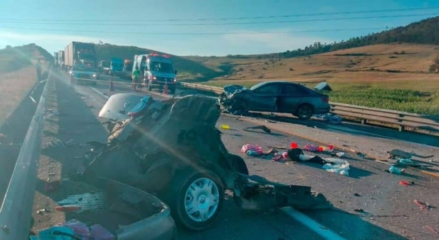 Accidente vehicular en la carretera México-Tuxpan