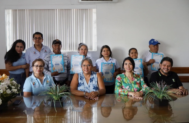 Alcaldesa Juanita Ocampo refrenda su compromiso con jubilados de Temixco